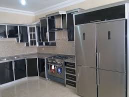 مطبخ المنيوم هاي جلوس High Gloss متوفرعدة World Kitchens عالم المطابخ فيسبوك