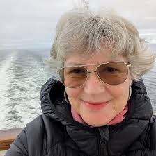 You've seen it growing all around you, but you didn't even know its sap is  worth gold... 💬👀