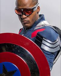 Cosplay character identity discussion