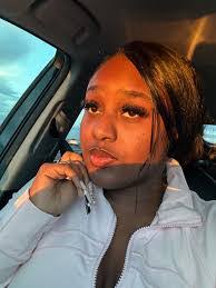 Alyssa Troche's Instagram, Twitter & Facebook