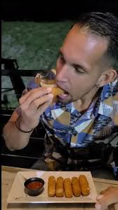 Pizzetta en Juana Díaz 🇵🇷 #foodshorts #foodie #food #pizza #pizzalover