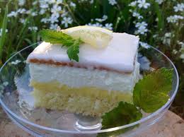 Zitronenschnitten Ein Fruchtiger Sommergenuss Zitronenschnitten Kuchen Kuchen Und Torten Rezepte