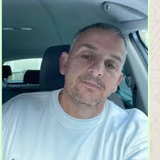 Anyone lost these? On broadfields Sandy lane west.