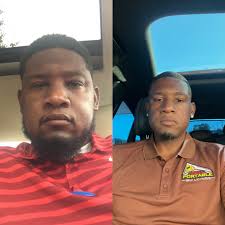 Doing some.poses feeling great 39 years old 220.4lbs