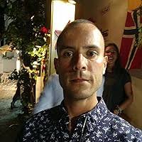 La casa degli sguardi by Daniele Mencarelli