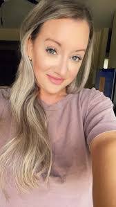 Amanda Becnel's Instagram, Twitter & Facebook