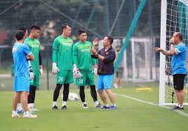 Được biết, bùi tấn trường (sinh năm 1986) hiện đang được xem là anh cả của đội tuyển bóng đá quốc gia việt nam. Bui Táº¥n TrÆ°á»ng Sai Láº§m Qua Khá»© Va CÆ¡ Há»™i á»Ÿ Ä'á»™i Tuyá»ƒn Viá»‡t Nam Tin Tá»©c Má»›i Nháº¥t 24h Ä'á»c Bao Lao Ä'á»™ng Online Laodong Vn
