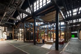 オフィス hamada design オフィススペース 店 木 黒色 homify 建築デザイン 研究室 木造