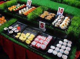 Hi everyone, i hope you're all having a lovely weekend. Too Crowded Street Food Feeding Frenzy Review Of Saturday Night Market Walking Street Wua Lai Road Chiang Mai Thailand Tripadvisor