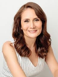 Diana Fricke's Instagram, Twitter & Facebook