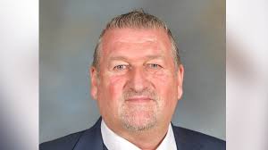 Derbyshire: Swadlincote councillor and publican Roger Redfern dies