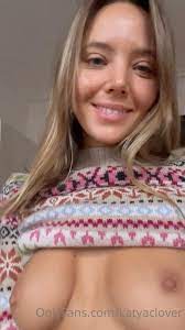 Katya Clover tease - Onlyfans - ViralPornhub.com