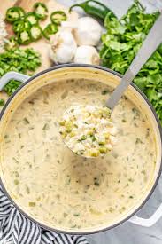 Mix the great northern beans, chicken broth, green chiles, salt, cumin, oregano, black pepper and cayenne pepper into the chicken mixture. Easy White Chicken Chili