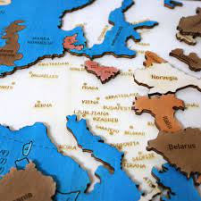 Harta de perete administrativa a continentului european ce contine: Joc Educativ Din Lemn Gravat Harta Europei Pe Tari Si Capitale Emag Ro