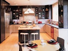 Browse 237 dark lower cabinets cream upper on houzz whether you want inspiration for planning dark lower cabinets cream upper or are building designer dark lower cabinets cream upper from scratch, houzz has 237 pictures from the best designers, decorators, and architects in the country, including open house staging and eastside kitchen & bath. Room Gallery Myhomeideas Com Kitchen Remodel Design Kitchen Gallery Kitchen Design