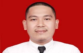 Persepsi Kemelut Dua Raksasa