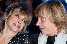 Dopo essersi sposati nel 1987, i due hanno deciso di suggellare ulteriormente il loro anche enzo paolo ha voluto raccontare com'è cambiata la loro vita con maria: Carmen Russo Ed Enzo Paolo Turchi Un Amore Lungo 33 Anni Impreziosito Dalla Figlia Maria