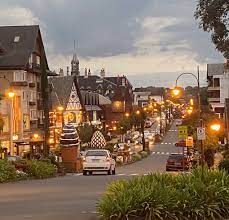 6,878 likes · 40 talking about this · 9,601 were here. Sabado Tem Final De Tarde Com Movimento No Centro De Gramado Regiao Jornal Nh
