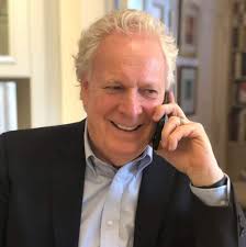En entrevue à l'émission Info Plus, Jean Charest se dit confiant de devenir  chef du PCC