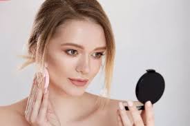 Cocok Untuk Usia 40-an Ini Rekomendasi Bedak Padat yang Bagus dan Terbaru  2023! Kamu Wajib Coba