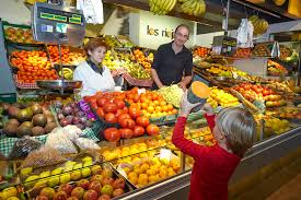 Conocé nuestra oferta de cursos de cocina y gastronomía presenciales y capacitación online. Cursos De Cocina Para Ninos En El Mercado De Abastos De Vitoria Guia Repsol