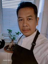 38 m MY, private use, Looking for a chef who is very knowledgable in  Italian cuisine with kosher experience and with Asian food experience. 7  crew. Someone who is level headed and