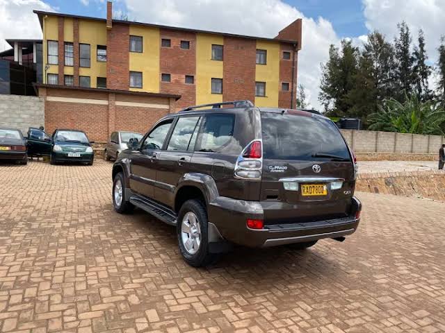 Budget Car Rental Rwanda -Affordable 4x4 Car Hire Rwanda