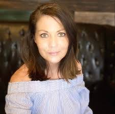 Jeri Bradley's Instagram, Twitter & Facebook