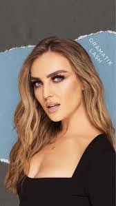 Erin Prete's Instagram, Twitter & Facebook