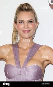 Sabrina Eddy's Instagram, Twitter & Facebook