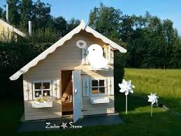 Kindertraum Spielhaus Fur Klein Und Gross Mit Bildern Spielhaus Tom Spielhaus Kinderspielhaus Garten