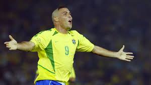 Brazilian great ronaldo went from mononymic majesty to just another guy with a familiar handle. Happy 2 017 Ronaldo Hits Back At Kroos After New Year S Joke