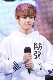 Kim taehyung made his debut in 2013 as a member of bts as a vocalist. Elysha Kim Taehyung Auf Twitter 2019 2020