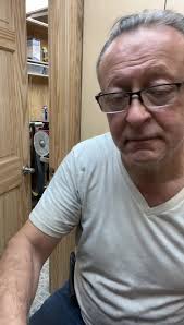 Hi everyone , First time using Mesquite wood and I like it