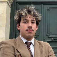 300+ profils pour “Evan”