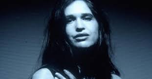 In première: Marie Davidson klaagt arrogantie in de muziekindustrie aan op  haar eerste DEEWEE-single