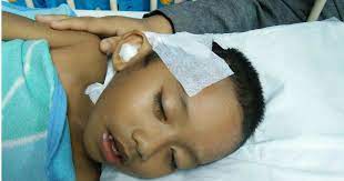 Waspada anak sakit telinga, ia menyebabkan jangkitan kuman & demam berterusan! Anak Kerap Ngadu Sakit Telinga Bila Periksa Darah Rupanya Nanah Dah Nak Sampai Ke Otak Pa Ma