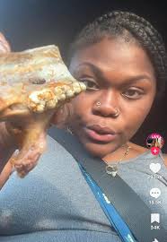 I would be horrified if i found this in my food. A whole jaw bone 🤮🤮  CC‼️‼️