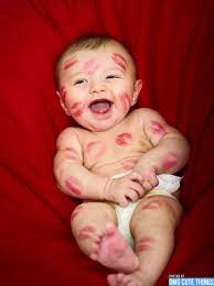 i just love your kisses but they tickle children photography yenidogan fotografciligi yeni dogmus bebek pozlari