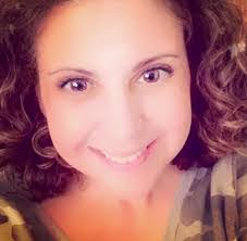 Edna Ashford's Instagram, Twitter & Facebook