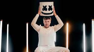 Ein teil des spaßes besteht jedoch darin, nie genau zu wissen, welche berühmtheit als nächstes im helm. Special Announcement From Marshmello Youtube