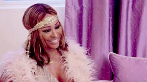 The supermodel posted a video of her on her instagram page of her rocking her short tresses and her fiancé, mike hill, could not stop. Cynthia Bailey Getting Used To Short Natural Haircut Bangs Style Living