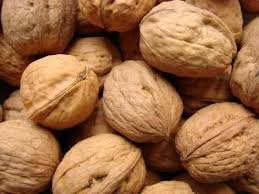 Fruits Anciens Oublies Et Les Fruits Secs Dans Les Recettes De La Cuisine Medievale Du Moyen Age Cuisine Medievale Salade Celeri Fruits