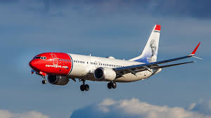 Plant on a foggy, grey morning friday to cheers from thousands of employees. Image Boeing Airplane 737 8 Max Flight Aviation 1920x1080