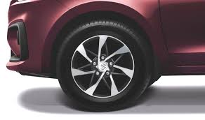 Mobil suzuki all new ertiga bisa anda dapatkan dengan cicilan yang mudah dan tingkat approval yang tinggi melalui dealer kami. Suzuki Ertiga Dapat Tambahan Layar Lebih Besar Dan Velg Baru Otosia Com