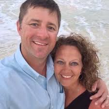 Cora Petz (@CoraPetz)