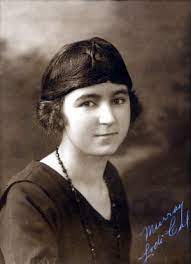 Women S Hairstyles 1840 To 1960