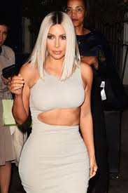 Kim kardashian's new layered bob is such a '90s throwback. Kim Kardashian West Steps Out With A New Shoulder Length Blonde Bob In Los Angeles Vogue