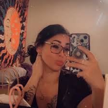 if u my shorty im a sing to u .. idc wtf i sound like Shorty im the weeknd  tonight