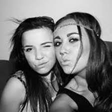 Iesha Roberts's Instagram, Twitter & Facebook